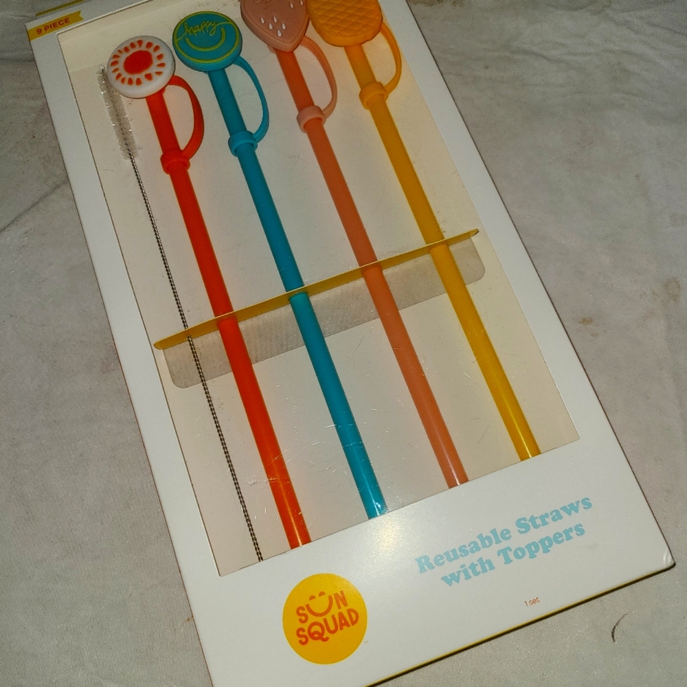Sun Squad Reusable  Straws with topper